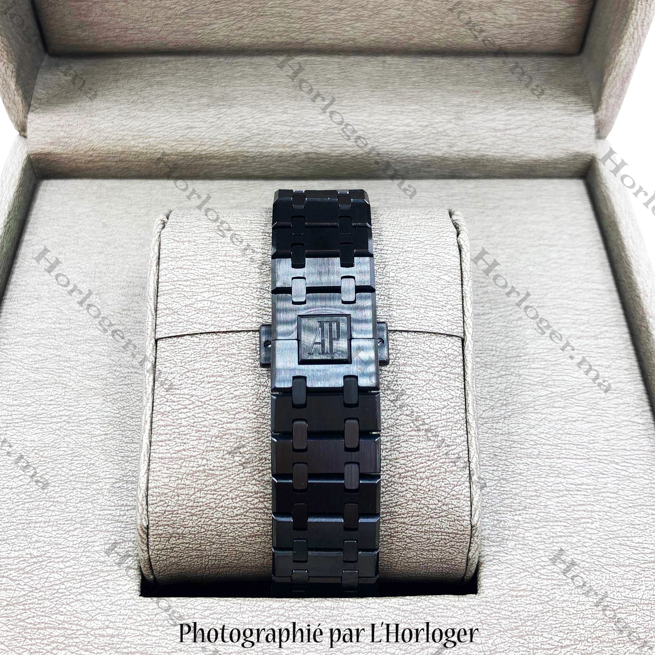 Selfika™ Men's Slim Full Black Automatic Watch
