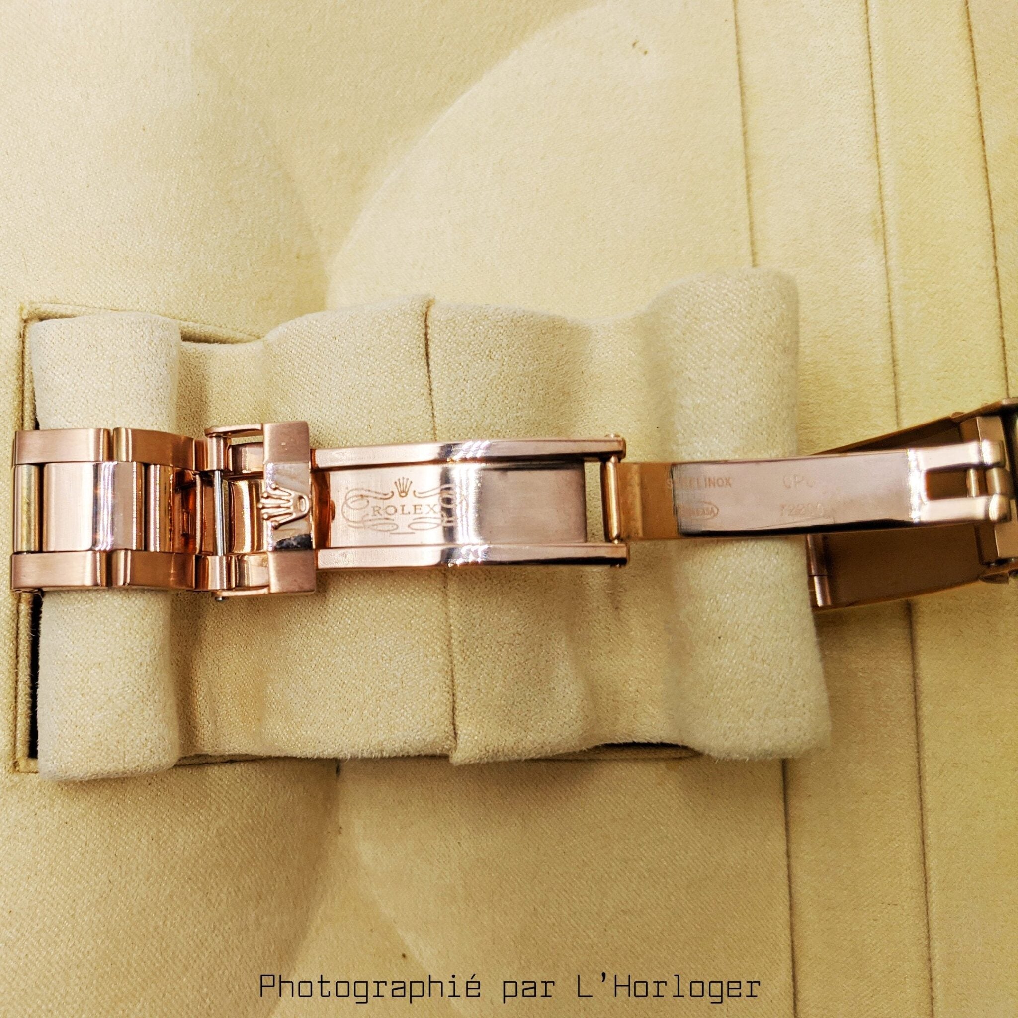 Selfika™ Daytona Rose Gold Rainbow Diamond Watch