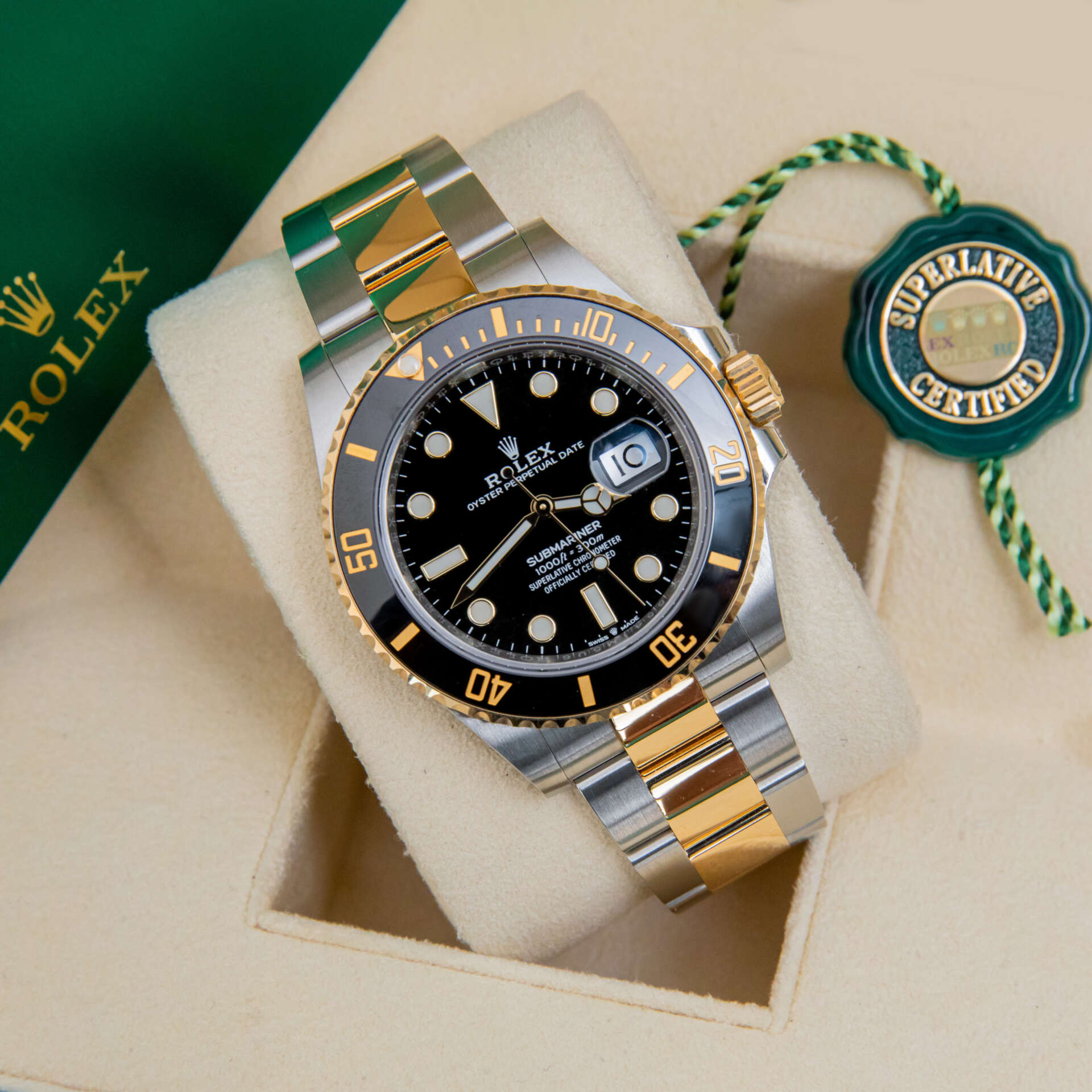 Selfika™ Submariner Black and Gold Luxury Automatic Watch