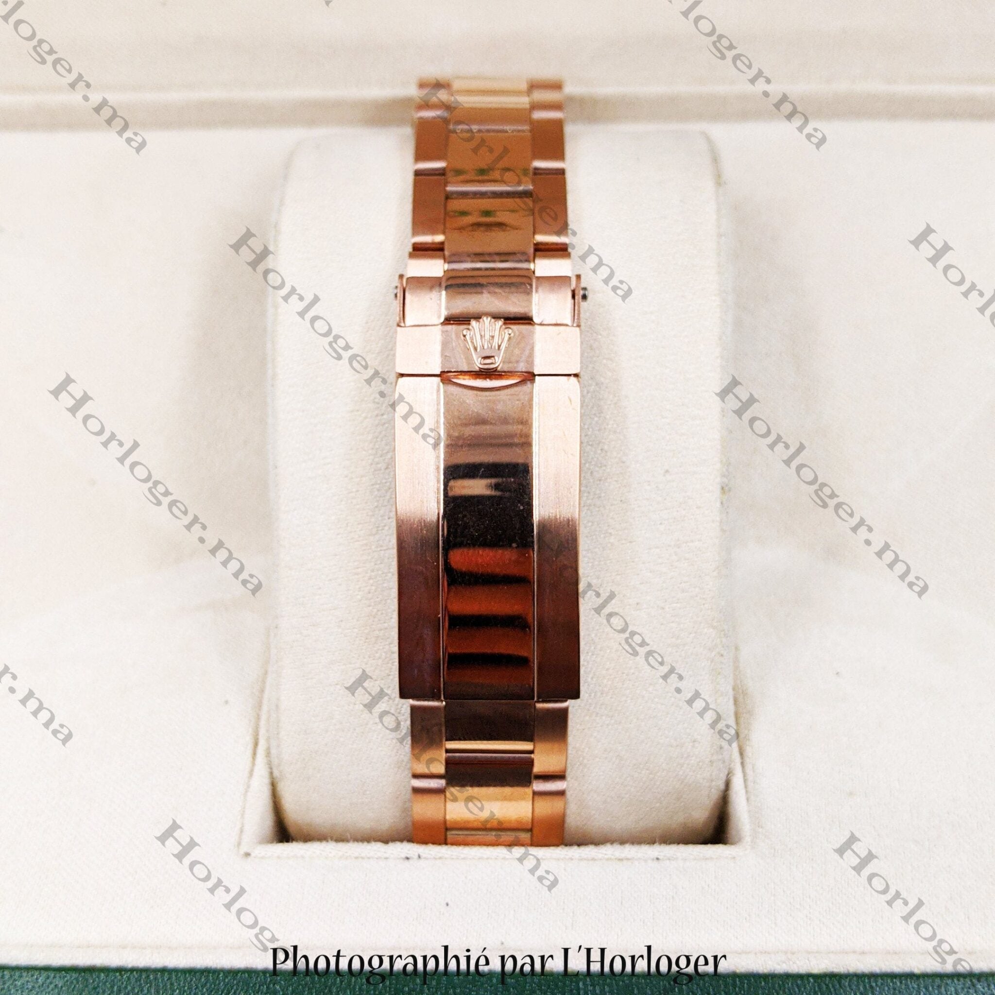 Selfika™ Daytona Rose Gold Rainbow Diamond Watch