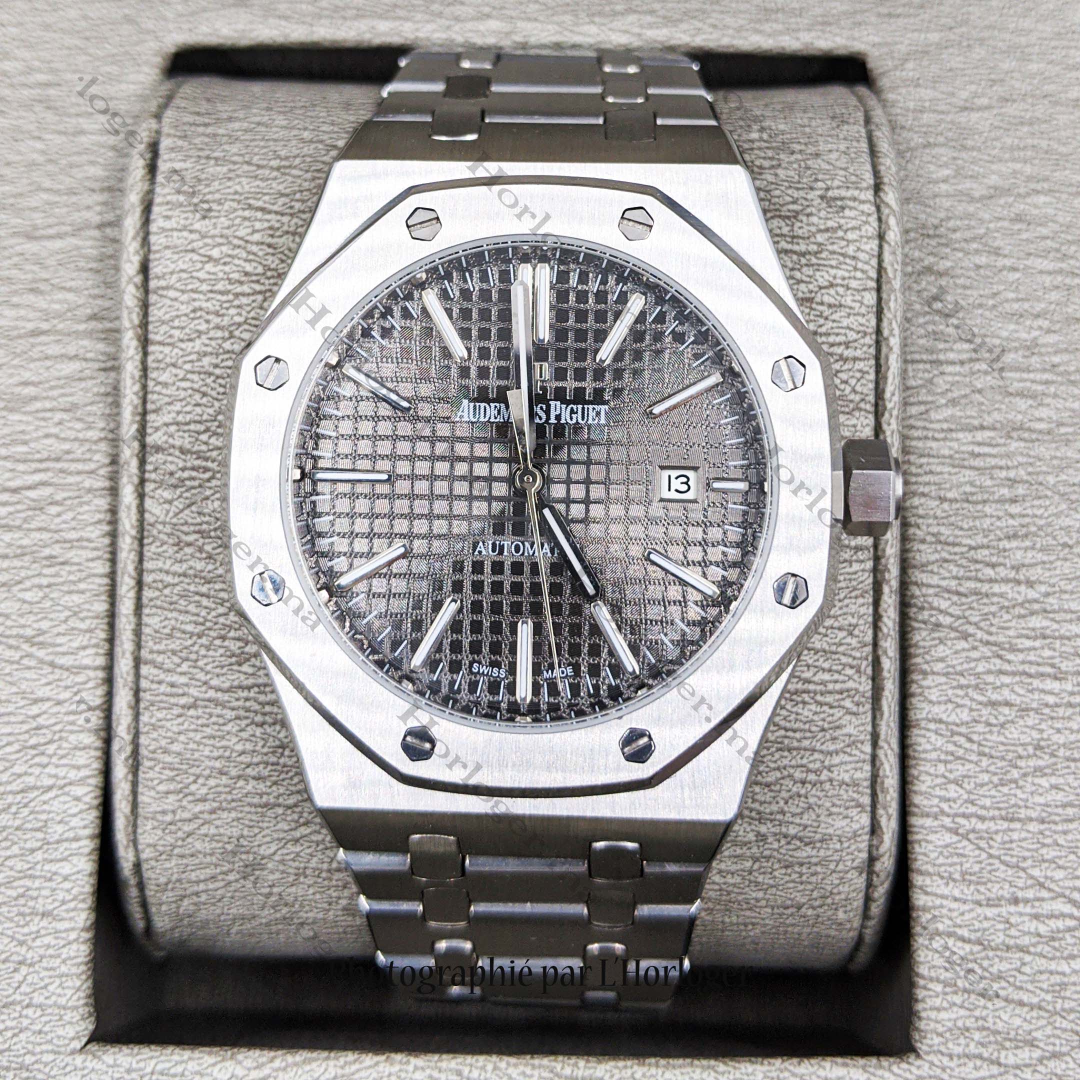 Selfika™ Men's Automatic Watch Grey Dial 1.6 in H57528
