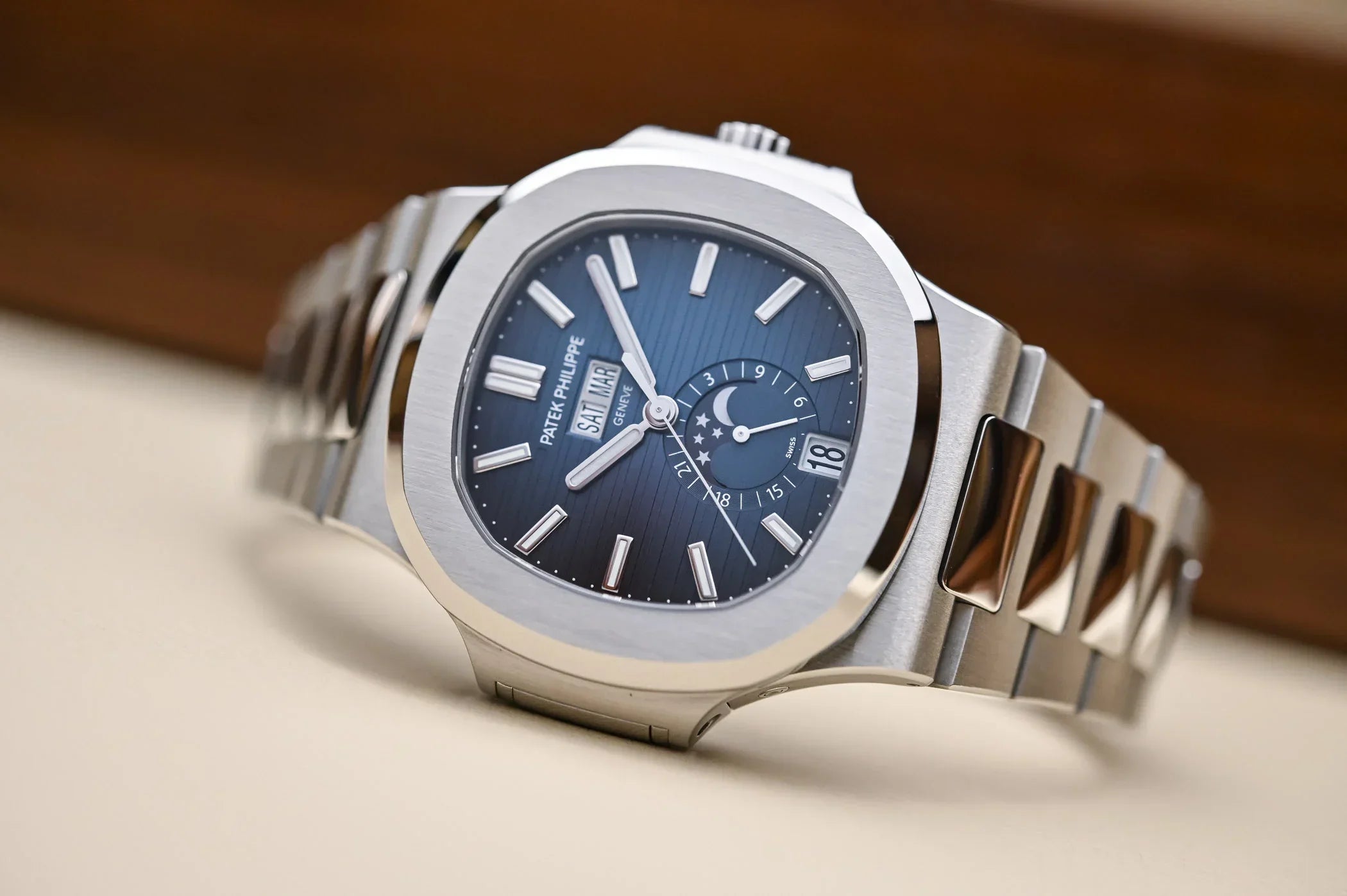 Selfika™ Men's Automatic Luxury Watch 5726/1