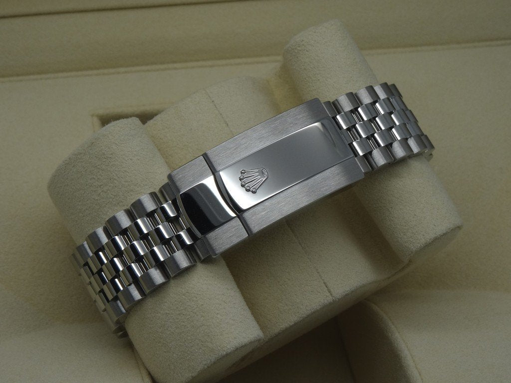 Selfika™ Men's Datejust 41 White Dial Jubilee Watch 126334