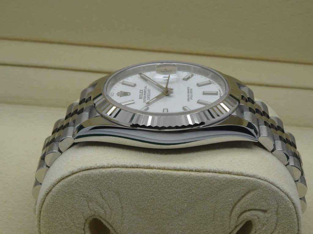 Selfika™ Men's Datejust 41 White Dial Jubilee Watch 126334