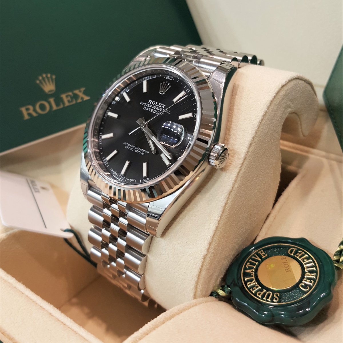 Selfika™ Men's Classic Datejust 41 Watch 126334-0018