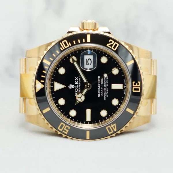 Selfika™ Men's Submariner Gold and Black Watch 116610LN